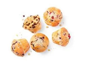 6 Assorted Muffins